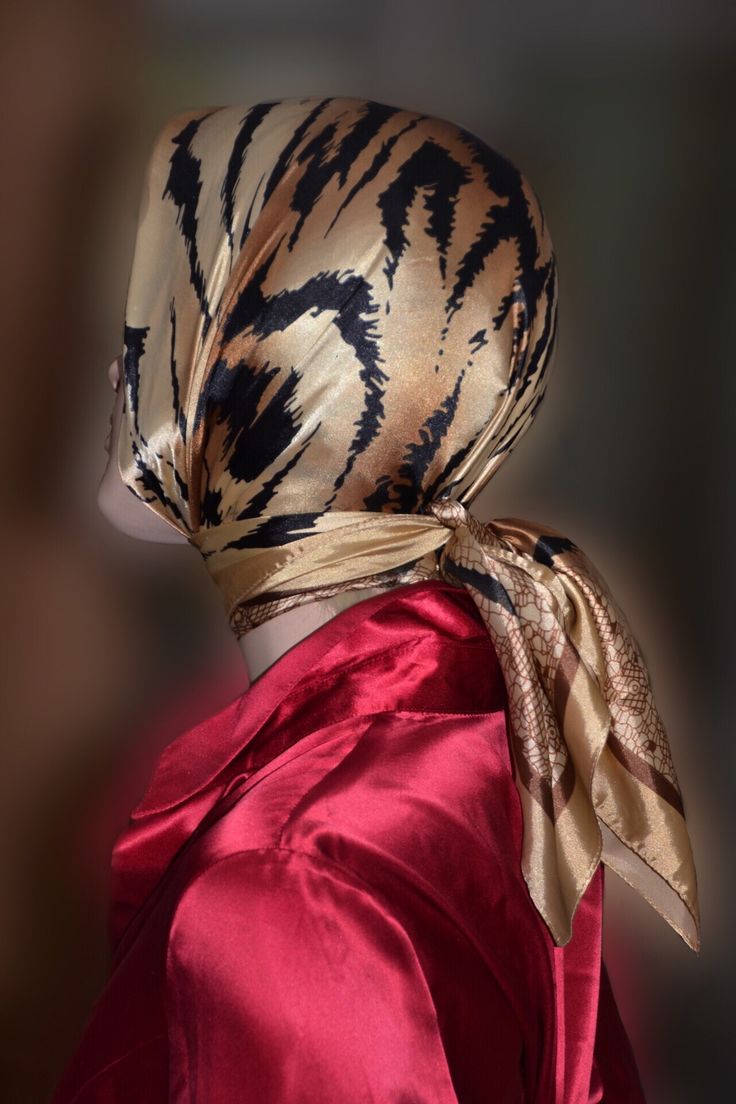 Blouses and Scarves 10778-blouses-and-scarves.jpg