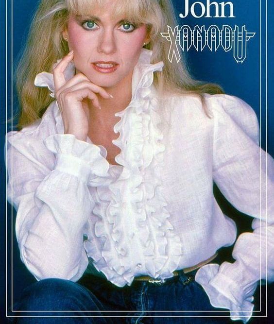 Re: CELEBRITIES IN BLOUSES 10797-re--celebrities-in-blouses.jpg