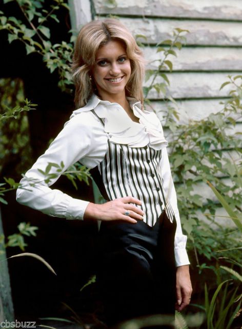 Re: CELEBRITIES IN BLOUSES 10810-re--celebrities-in-blouses.jpg