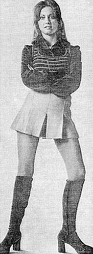 Re: CELEBRITIES IN BLOUSES 10884-re--celebrities-in-blouses.jpg