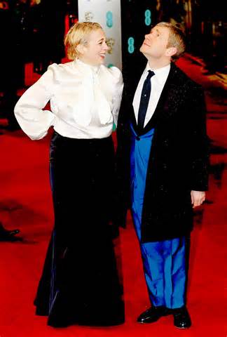 Re: CELEBRITIES IN BLOUSES 1095-re--celebrities-in-blouses.jpg