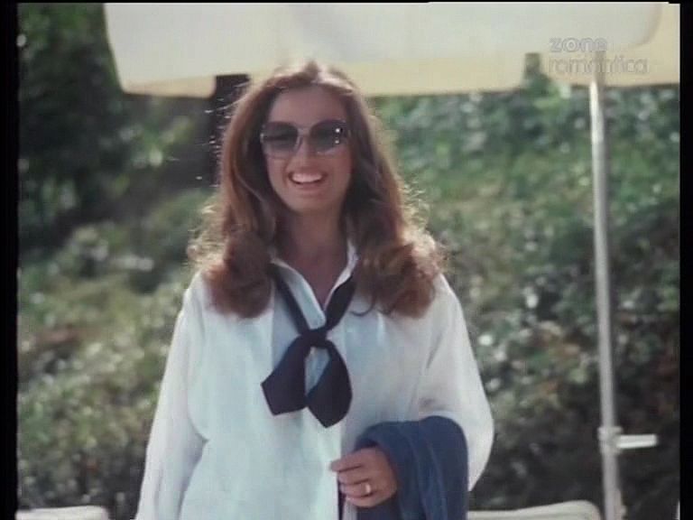 Re: CELEBRITIES IN BLOUSES 1100-re--celebrities-in-blouses.jpg