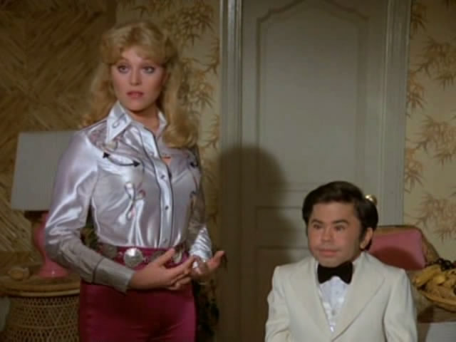 Re: CELEBRITIES IN BLOUSES 1176-re--celebrities-in-blouses.jpg