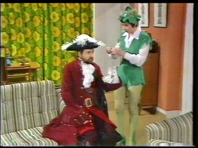 Re: CELEBRITIES IN BLOUSES 1202-re--celebrities-in-blouses.jpg