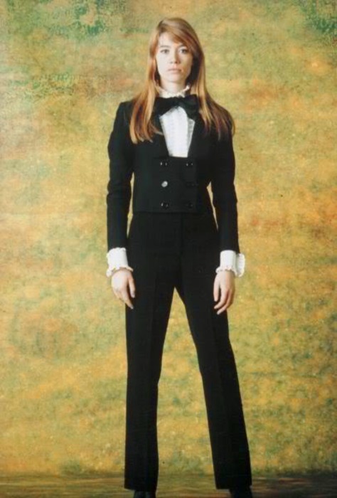 Re: CELEBRITIES IN BLOUSES 1379-re--celebrities-in-blouses.jpg