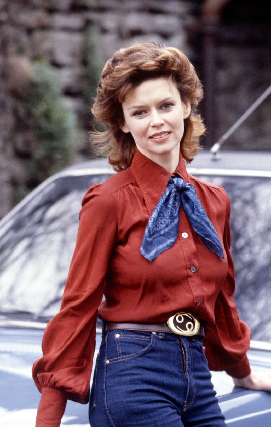 Re: CELEBRITIES IN BLOUSES 1467-re--celebrities-in-blouses.jpg