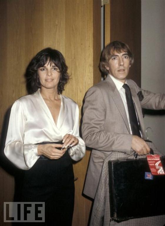 Re: CELEBRITIES IN BLOUSES 1496-re--celebrities-in-blouses.jpg