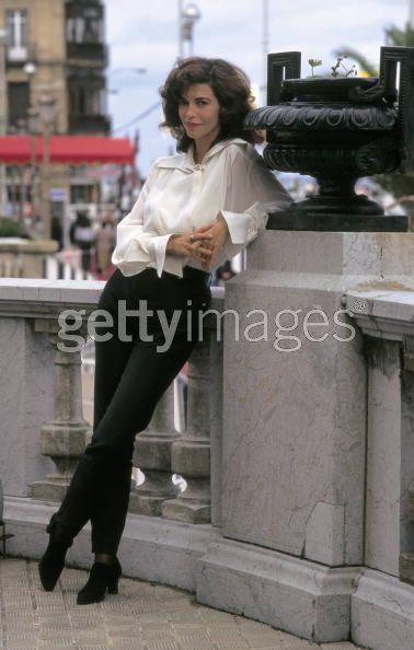 Re: CELEBRITIES IN BLOUSES 1532-re--celebrities-in-blouses.jpg