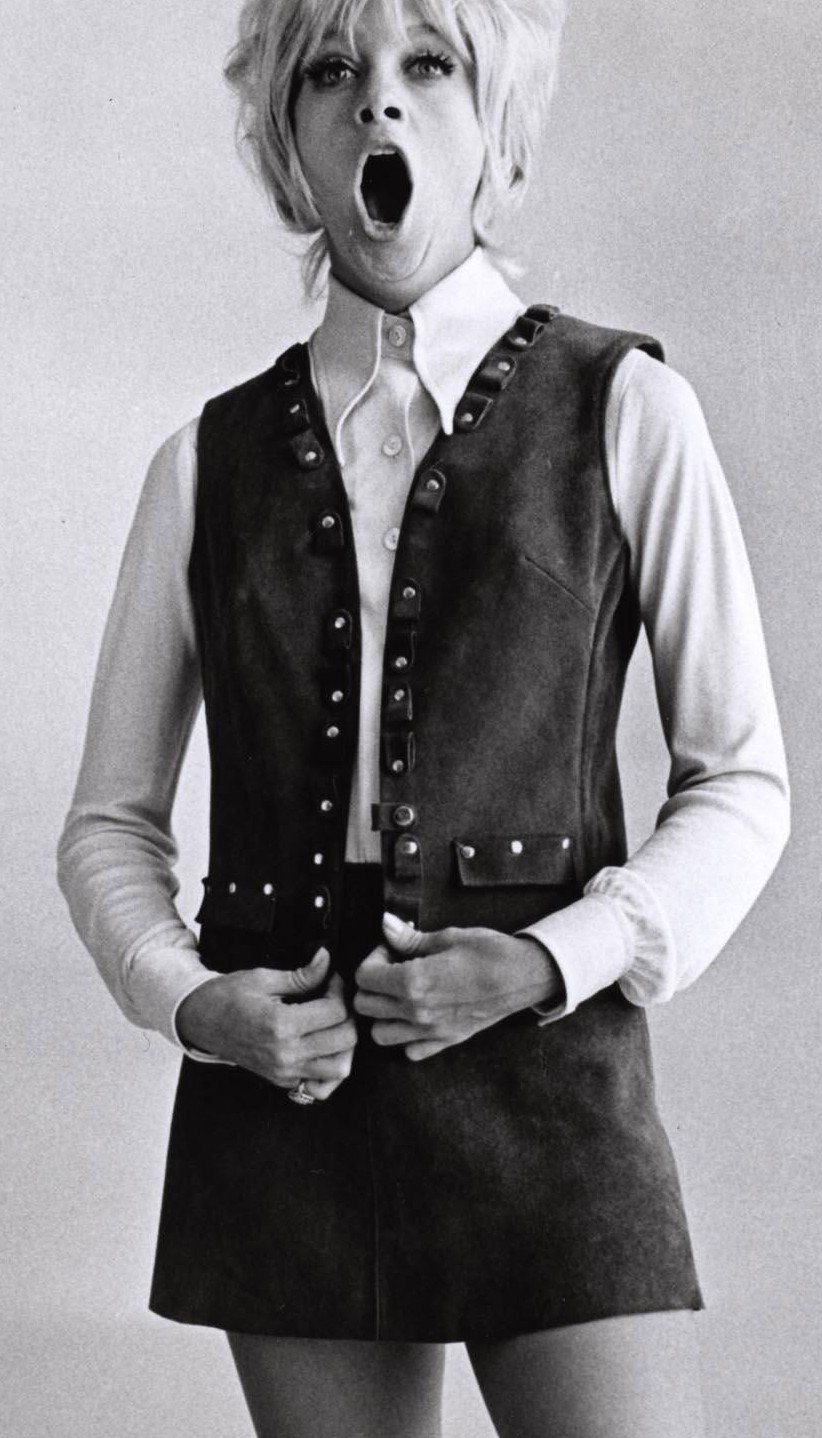 Re: CELEBRITIES IN BLOUSES 1805-re--celebrities-in-blouses.jpg