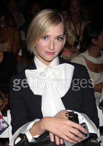 Re: CELEBRITIES IN BLOUSES 222-re--celebrities-in-blouses.jpg