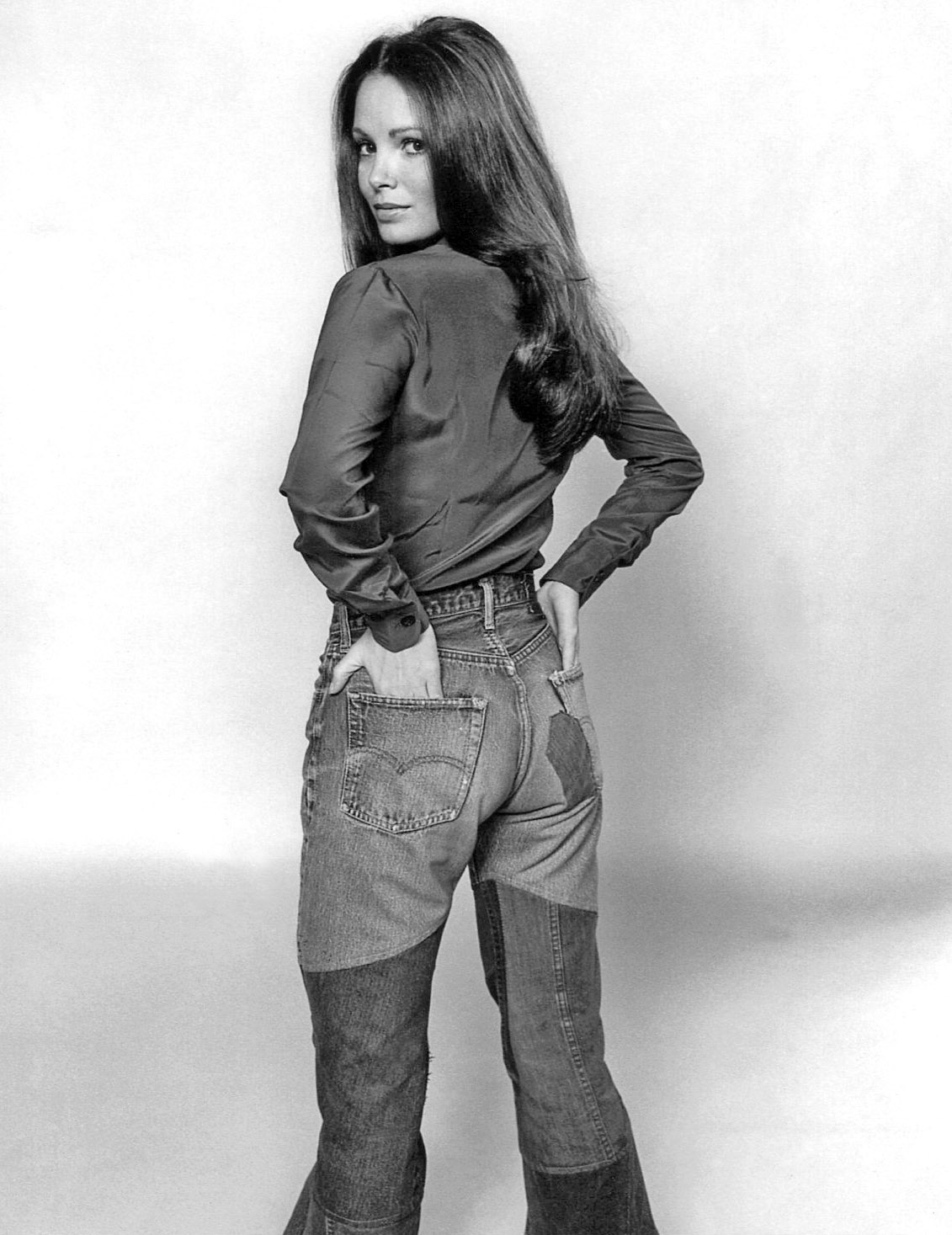 Re: CELEBRITIES IN BLOUSES 2315-re--celebrities-in-blouses.jpg