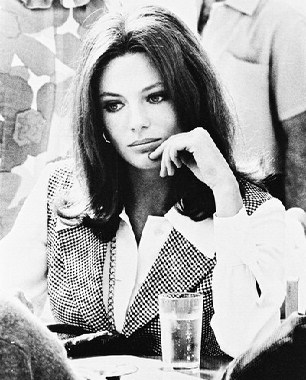 Re: CELEBRITIES IN BLOUSES 2379-re--celebrities-in-blouses.jpg