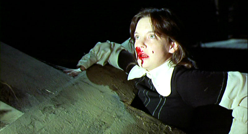 Re: CELEBRITIES IN BLOUSES 251-re--celebrities-in-blouses.jpg