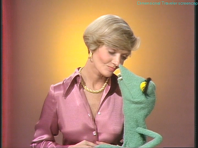 Re: CELEBRITIES IN BLOUSES 2740-re--celebrities-in-blouses.jpg