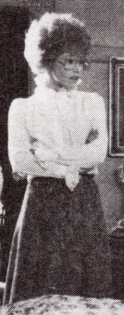 Re: CELEBRITIES IN BLOUSES 2799-re--celebrities-in-blouses.jpg