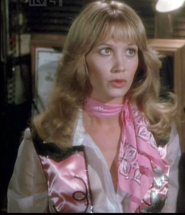 Re: CELEBRITIES IN BLOUSES 3056-re--celebrities-in-blouses.jpg