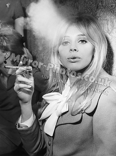 Re: CELEBRITIES IN BLOUSES 316-re--celebrities-in-blouses.jpg