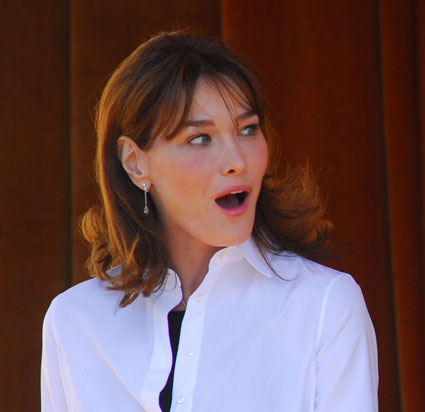 Re: CELEBRITIES IN BLOUSES 317-re--celebrities-in-blouses.jpg