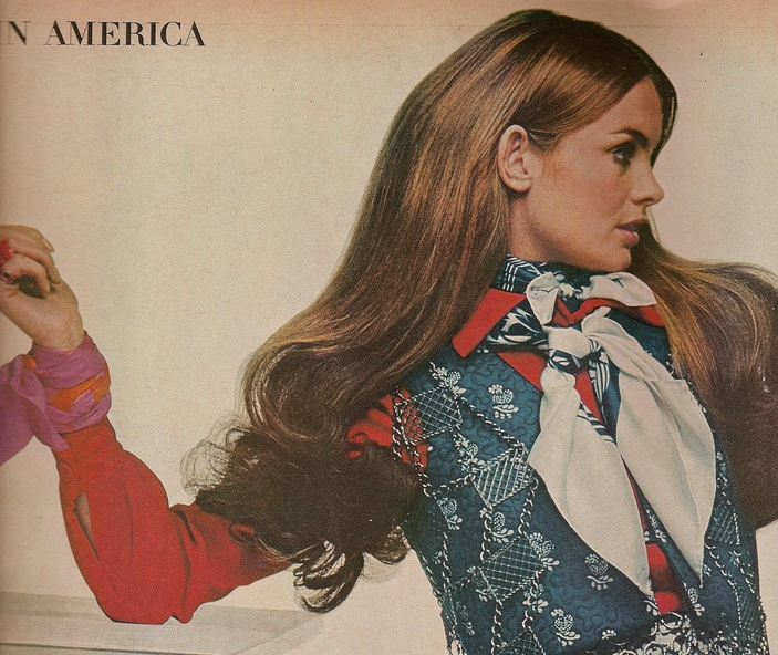 Re: CELEBRITIES IN BLOUSES 3255-re--celebrities-in-blouses.jpg