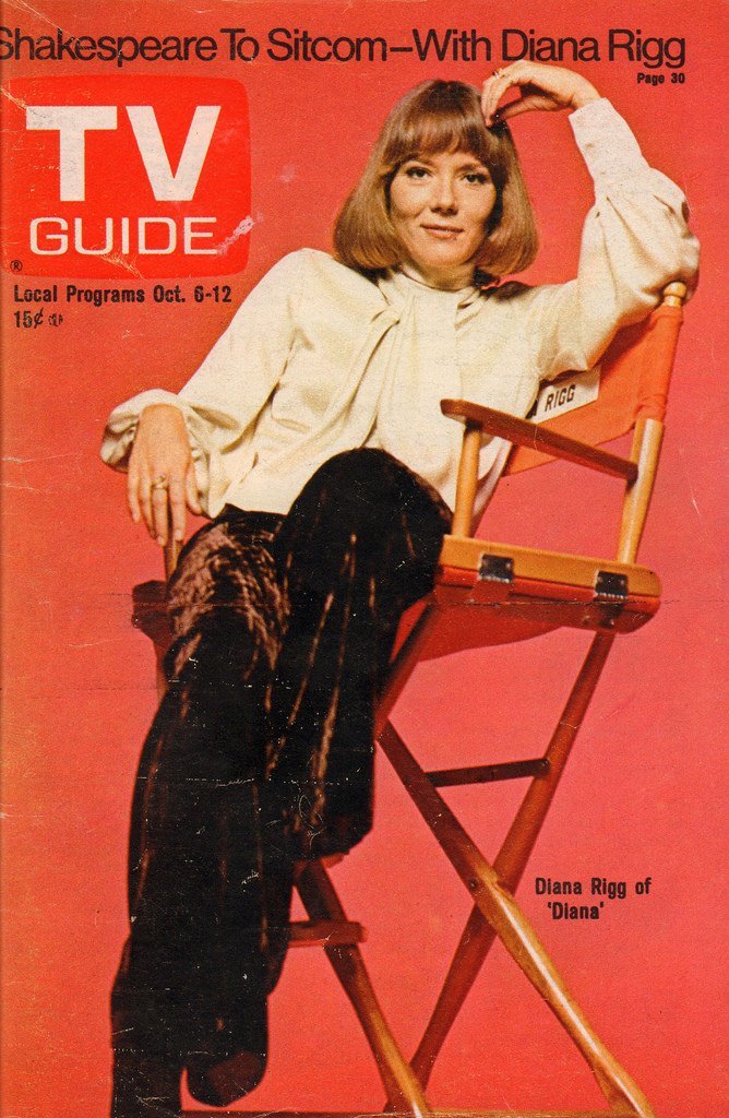 Re: CELEBRITIES IN BLOUSES 3562-re--celebrities-in-blouses.jpg