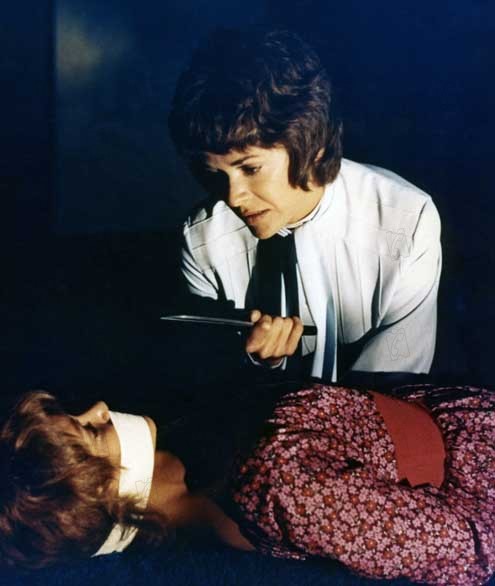 Re: CELEBRITIES IN BLOUSES 3943-re--celebrities-in-blouses.jpg