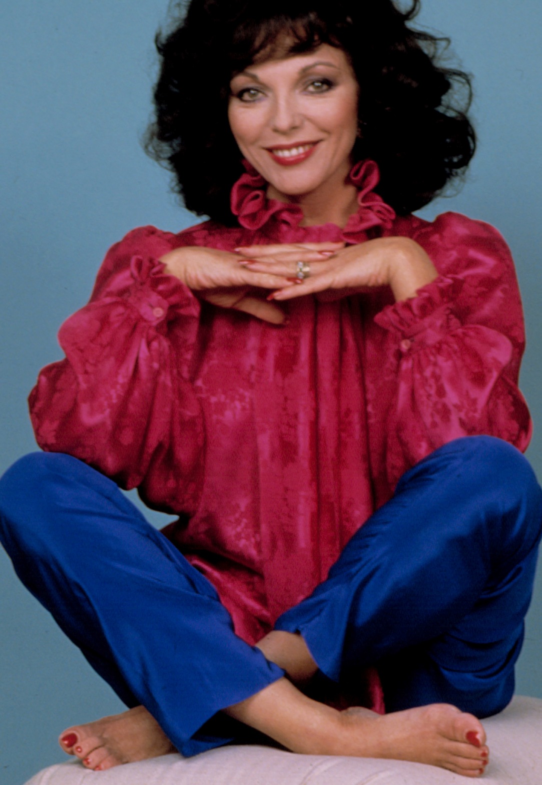 Re: CELEBRITIES IN BLOUSES 4131-re--celebrities-in-blouses.jpg