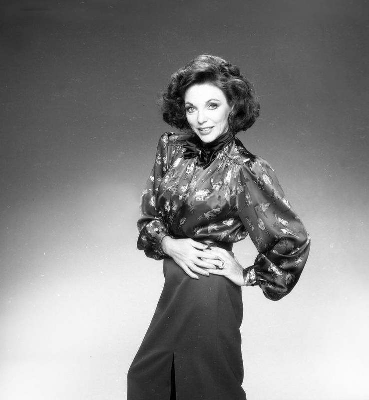 Re: CELEBRITIES IN BLOUSES 4314-re--celebrities-in-blouses.jpg