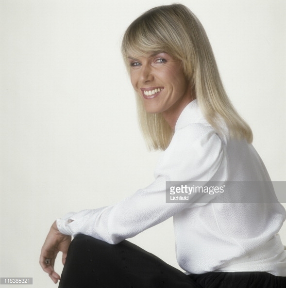 Re: CELEBRITIES IN BLOUSES 4577-re--celebrities-in-blouses.jpg