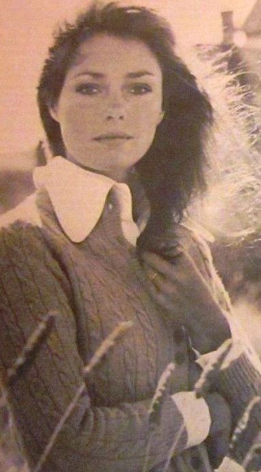 Re: CELEBRITIES IN BLOUSES 4587-re--celebrities-in-blouses.jpg