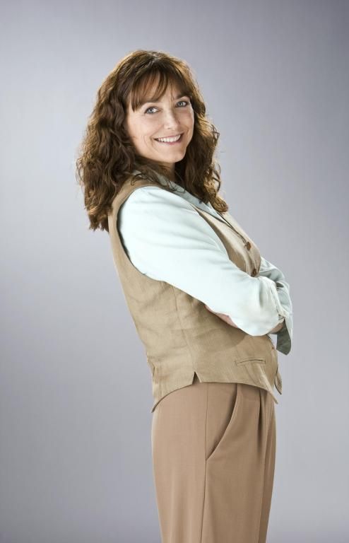 Re: CELEBRITIES IN BLOUSES 4903-re--celebrities-in-blouses.jpg