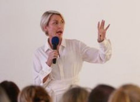 Re: CELEBRITIES IN BLOUSES 5361-re--celebrities-in-blouses.jpg