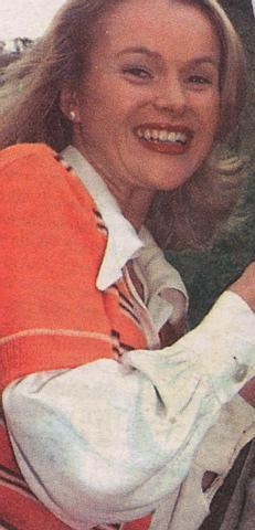 Re: CELEBRITIES IN BLOUSES 55-re--celebrities-in-blouses.jpg