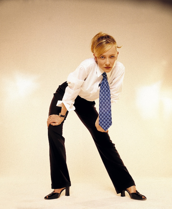 Re: CELEBRITIES IN BLOUSES 5720-re--celebrities-in-blouses.jpg