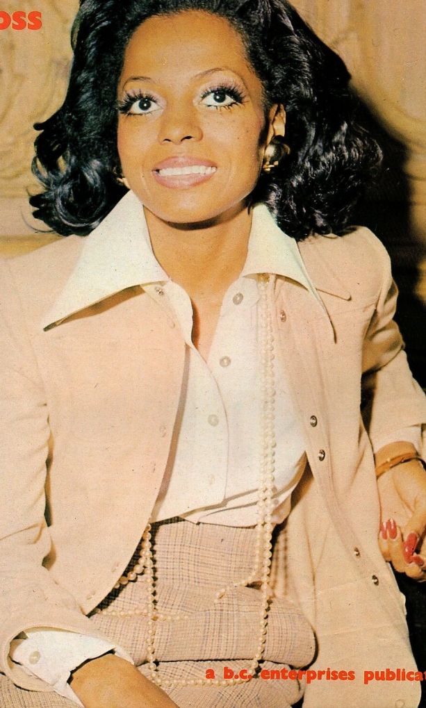 Re: CELEBRITIES IN BLOUSES 5808-re--celebrities-in-blouses.jpg