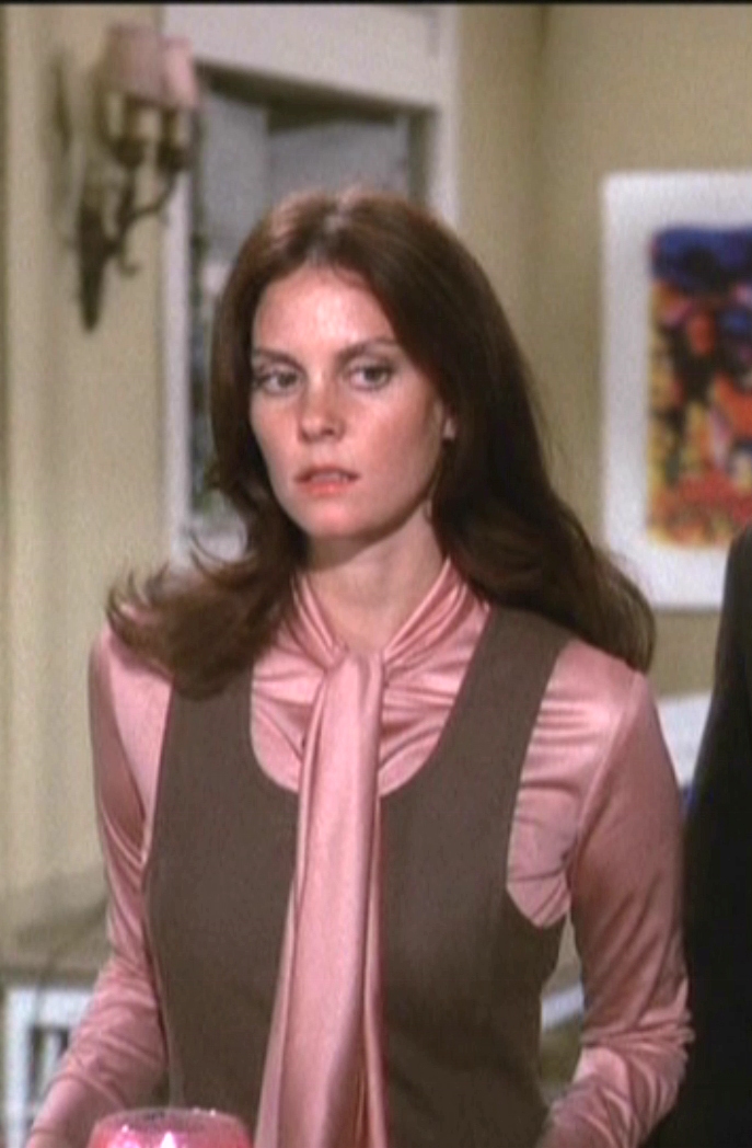 Re: CELEBRITIES IN BLOUSES 5837-re--celebrities-in-blouses.jpg