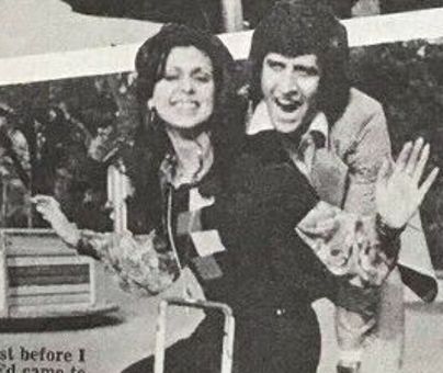 Re: CELEBRITIES IN BLOUSES 5958-re--celebrities-in-blouses.jpg