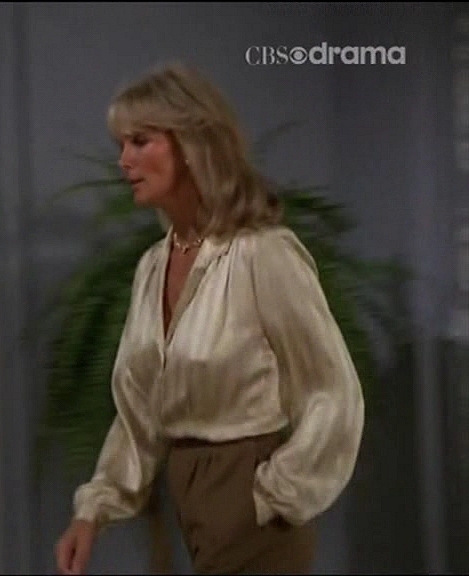 Re: CELEBRITIES IN BLOUSES 5974-re--celebrities-in-blouses.jpg