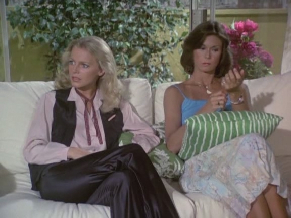 Re: CELEBRITIES IN BLOUSES 602-re--celebrities-in-blouses.jpg