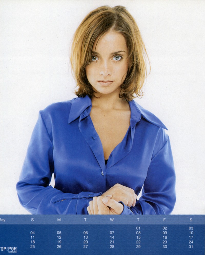 Re: CELEBRITIES IN BLOUSES 6172-re--celebrities-in-blouses.jpg