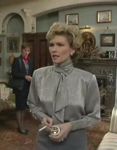 Re: CELEBRITIES IN BLOUSES 62-re--celebrities-in-blouses.jpg