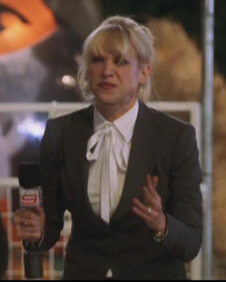 Re: CELEBRITIES IN BLOUSES 6251-re--celebrities-in-blouses.jpg