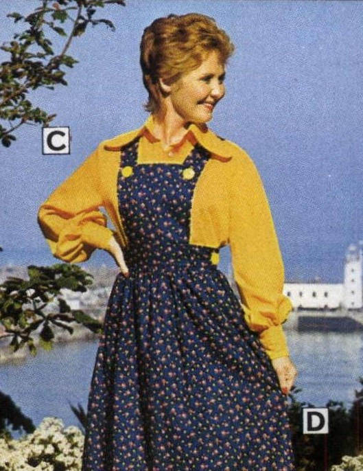 Re: CELEBRITIES IN BLOUSES 6295-re--celebrities-in-blouses.jpg