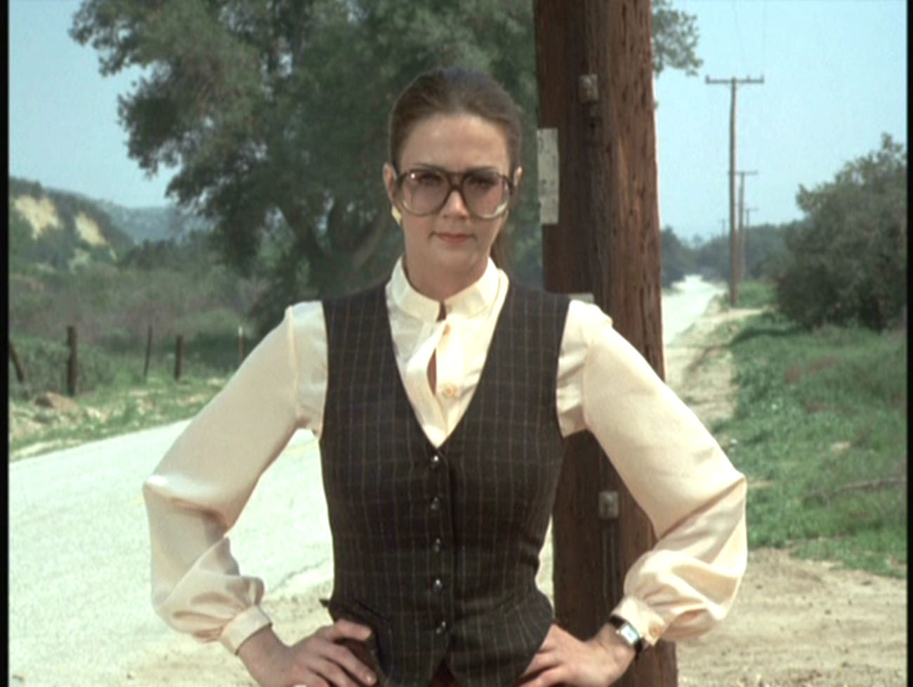 Re: CELEBRITIES IN BLOUSES 6372-re--celebrities-in-blouses.jpg