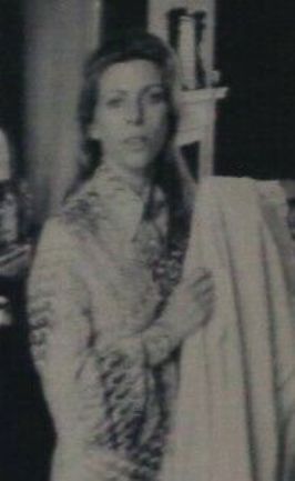 Re: CELEBRITIES IN BLOUSES 6380-re--celebrities-in-blouses.jpg