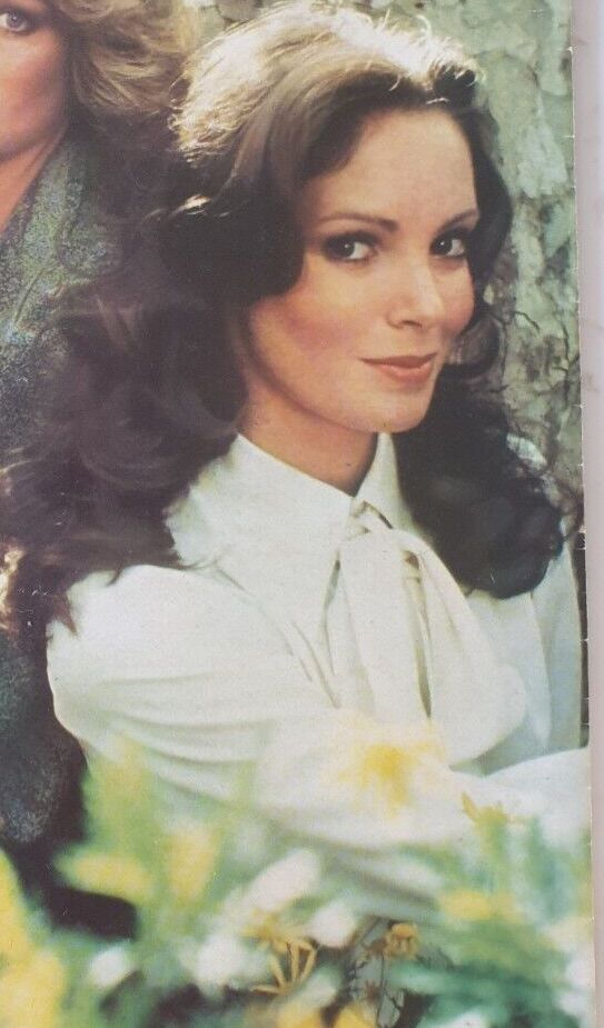 Re: CELEBRITIES IN BLOUSES 6502-re--celebrities-in-blouses.jpg