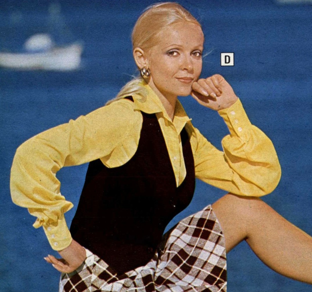 Catalogue Girls 6739-catalogue-girls.jpg