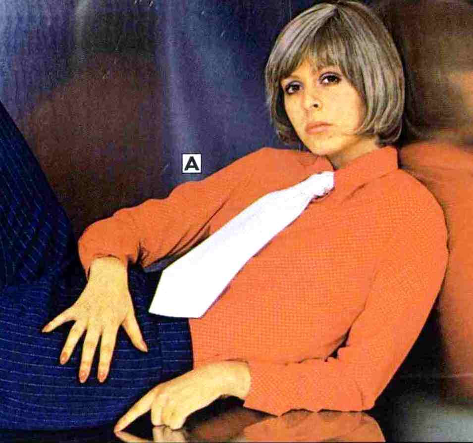 Catalogue Girls 6883-catalogue-girls.jpg