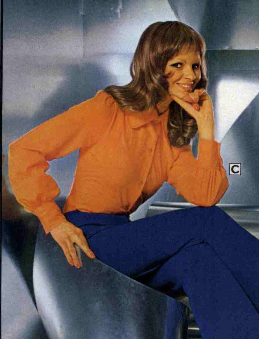 Catalogue Girls 6888-catalogue-girls.jpg