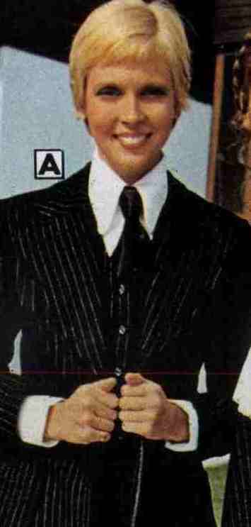 Catalogue Girls 6903-catalogue-girls.jpg