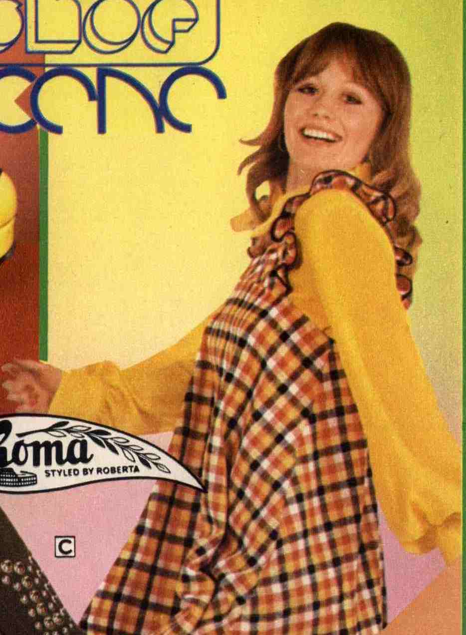 Catalogue Girls 6915-catalogue-girls.jpg